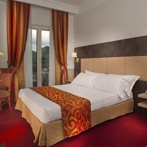 Hotel Pinewood, Roma
